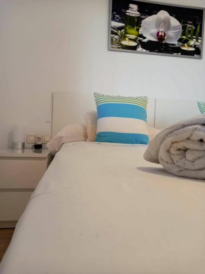 דירות מאלגה Atico Con Piscina Y Vistas Al Mar Habitat Litoral מראה חיצוני תמונה