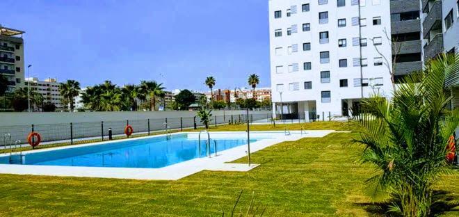 דירות מאלגה Atico Con Piscina Y Vistas Al Mar Habitat Litoral מראה חיצוני תמונה