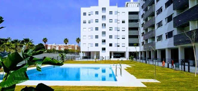 דירות מאלגה Atico Con Piscina Y Vistas Al Mar Habitat Litoral מראה חיצוני תמונה