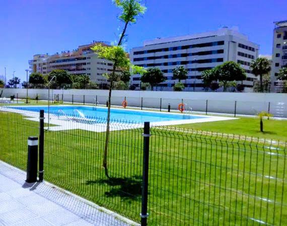 דירות מאלגה Atico Con Piscina Y Vistas Al Mar Habitat Litoral מראה חיצוני תמונה