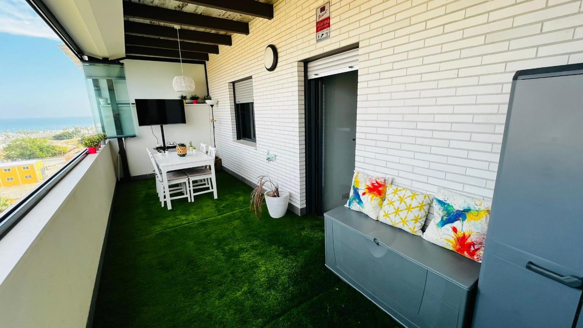 דירות מאלגה Atico Con Piscina Y Vistas Al Mar Habitat Litoral מראה חיצוני תמונה