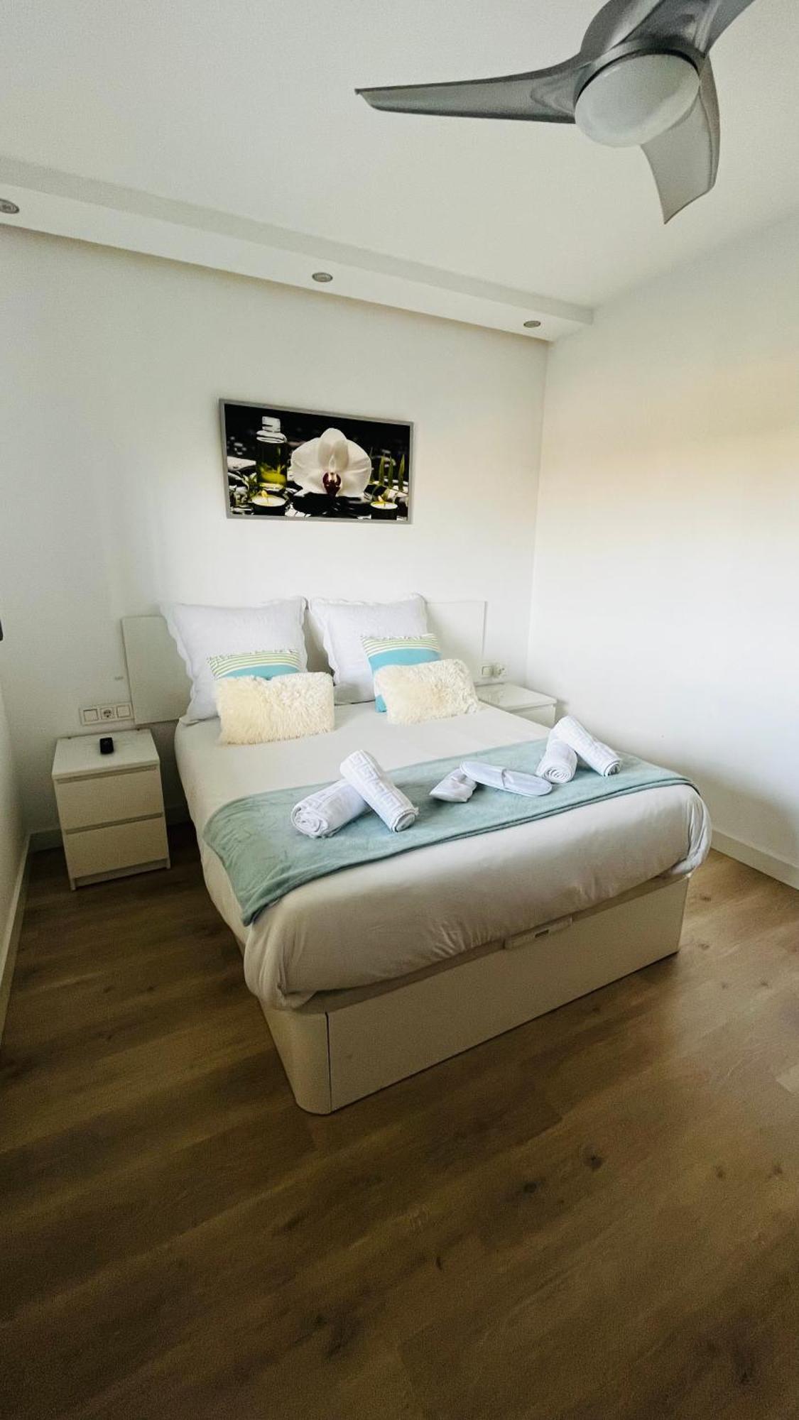 דירות מאלגה Atico Con Piscina Y Vistas Al Mar Habitat Litoral מראה חיצוני תמונה